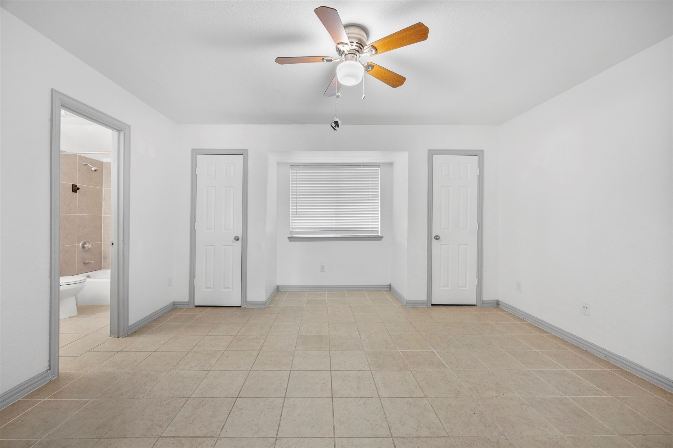 5848 Keeneland Parkway Dallas TX 75211