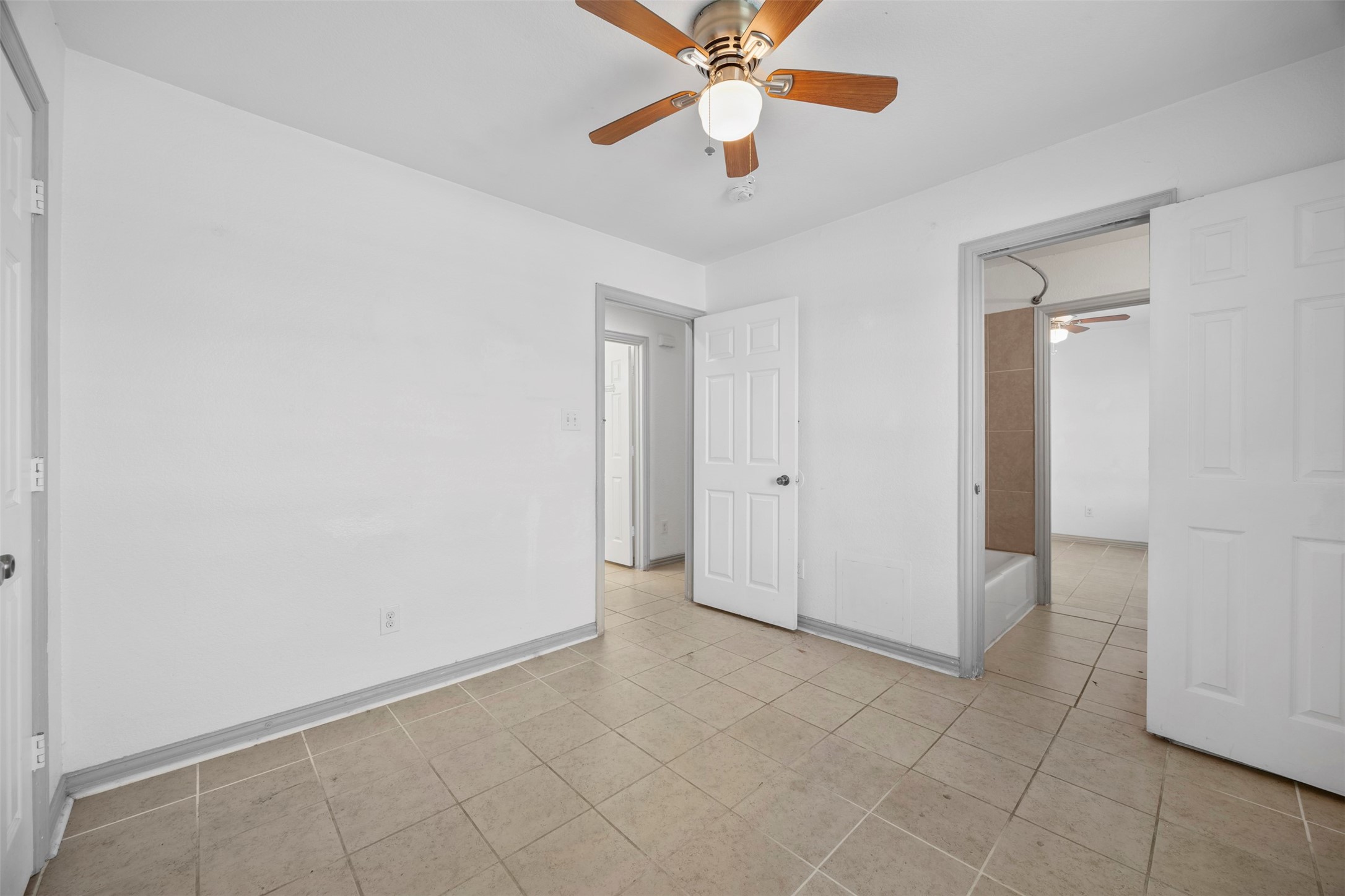 5848 Keeneland Parkway Dallas TX 75211