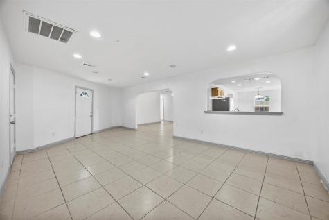 5848 Keeneland Parkway Dallas TX 75211