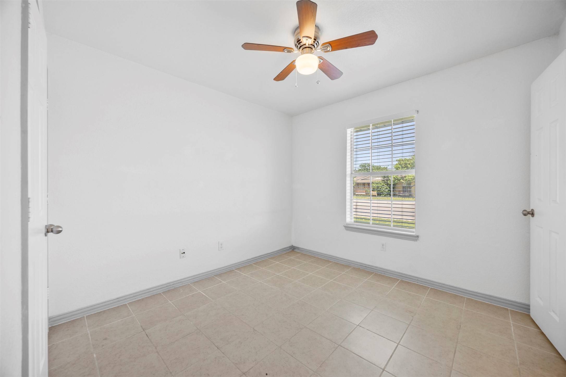 5848 Keeneland Parkway Dallas TX 75211