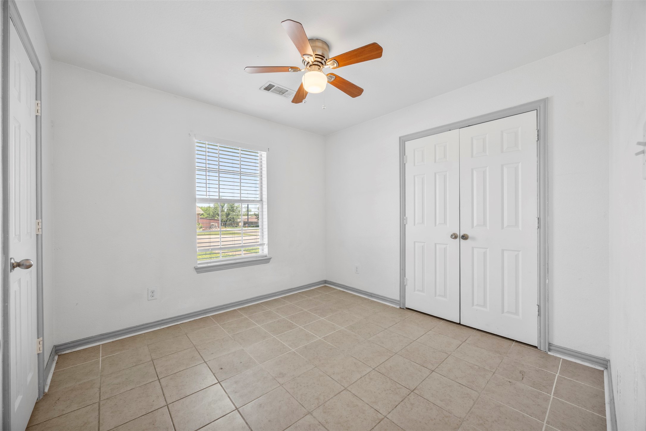 5848 Keeneland Parkway Dallas TX 75211