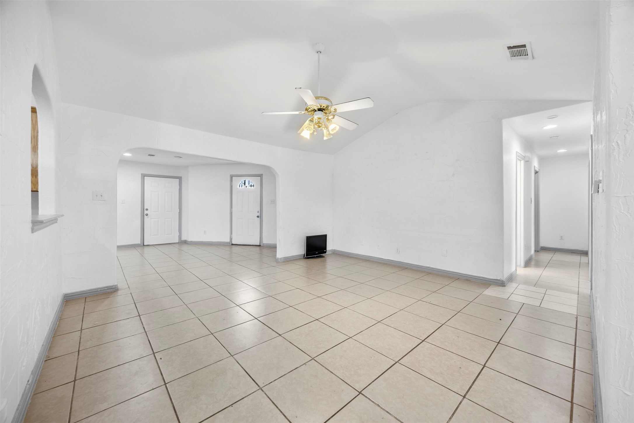 5848 Keeneland Parkway Dallas TX 75211