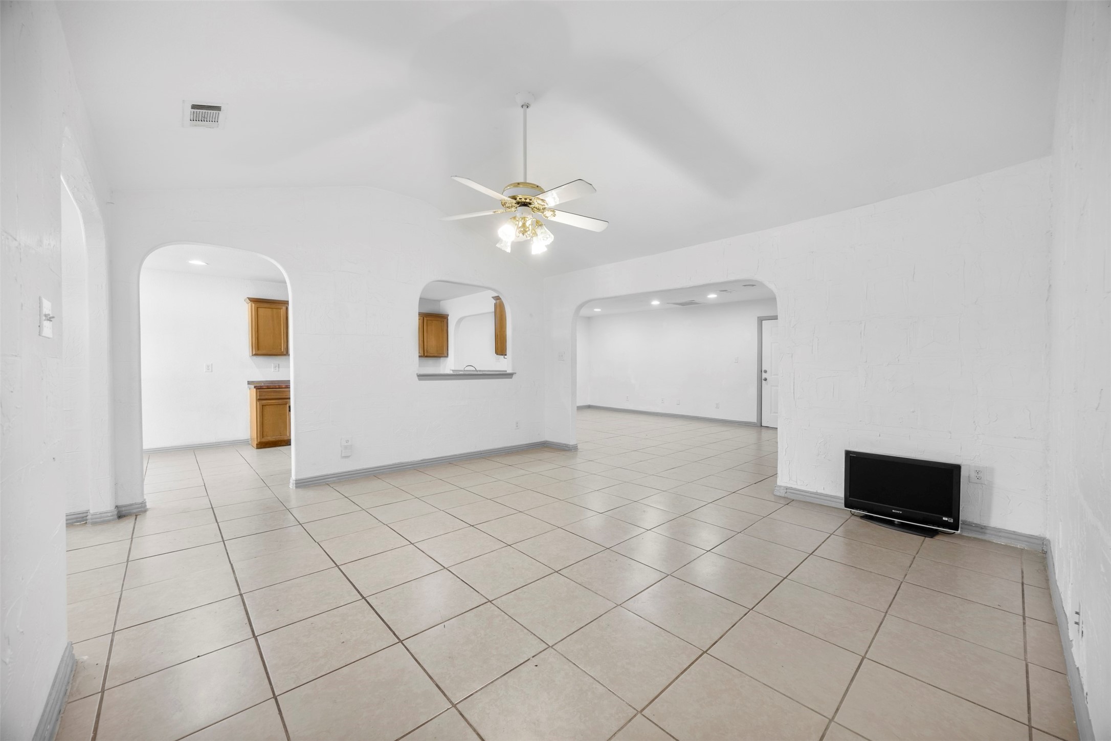5848 Keeneland Parkway Dallas TX 75211