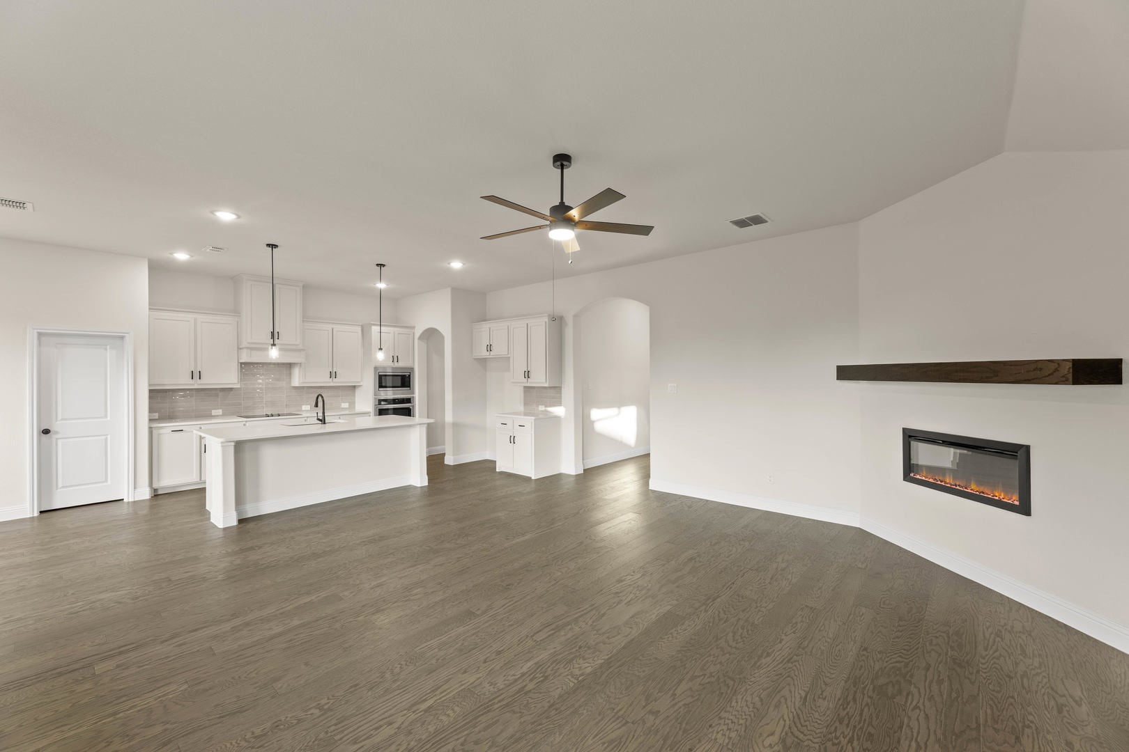 51 Magpie Street Joshua TX 76058