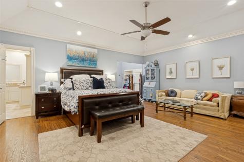 6822 Meadow Road Dallas TX 75230