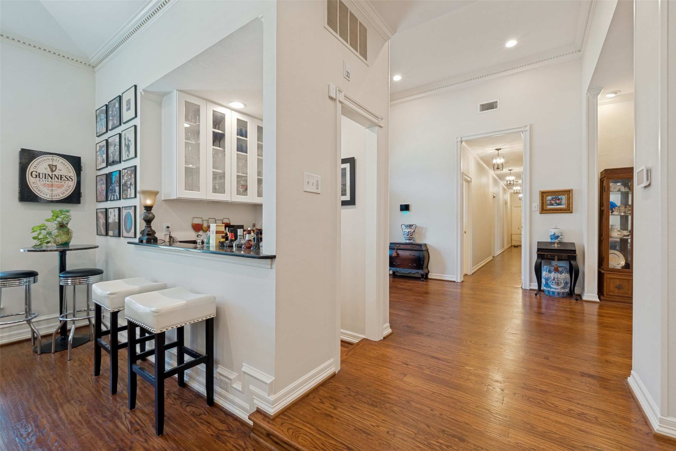 6822 Meadow Road Dallas TX 75230
