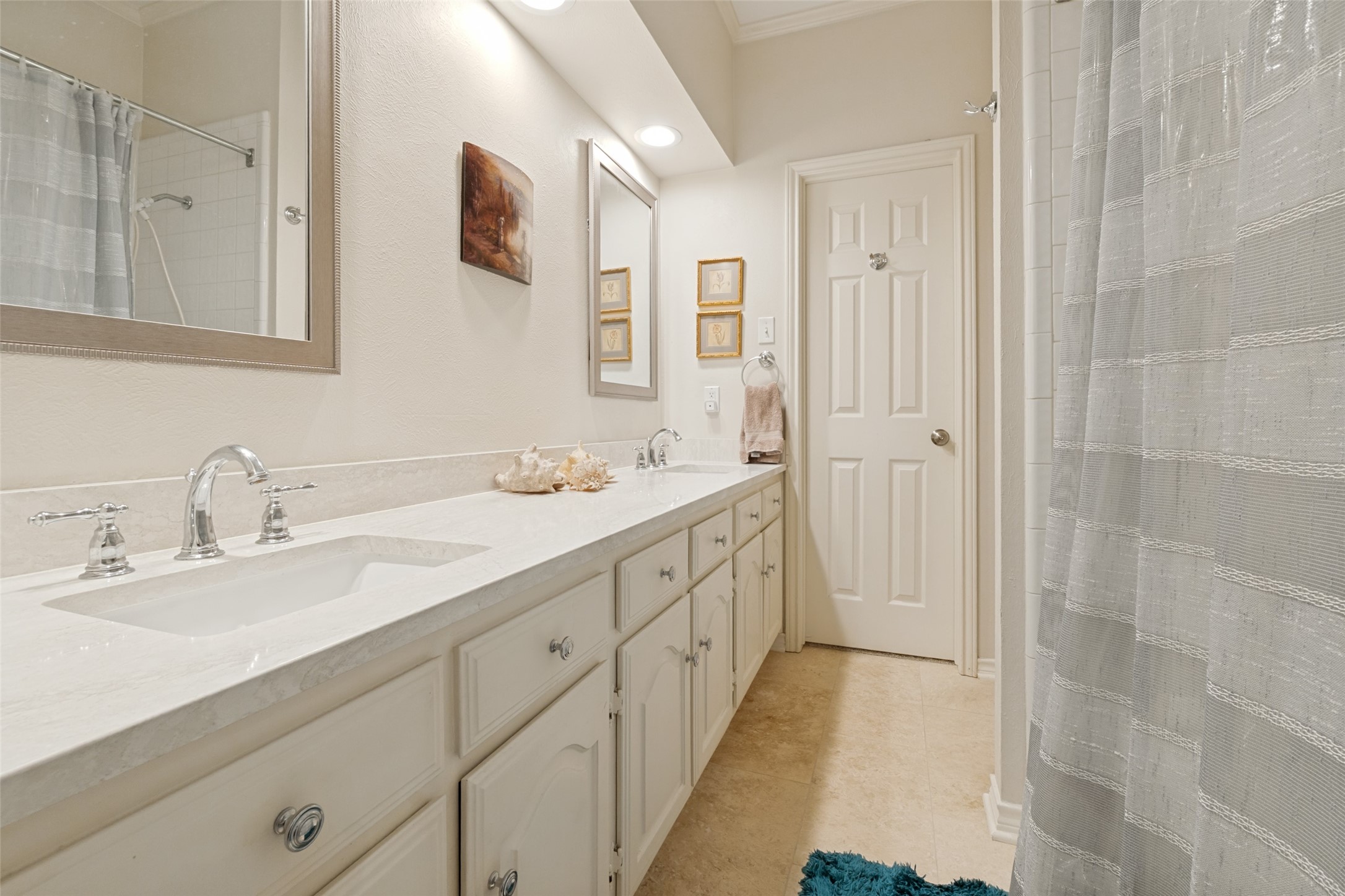 6822 Meadow Road Dallas TX 75230