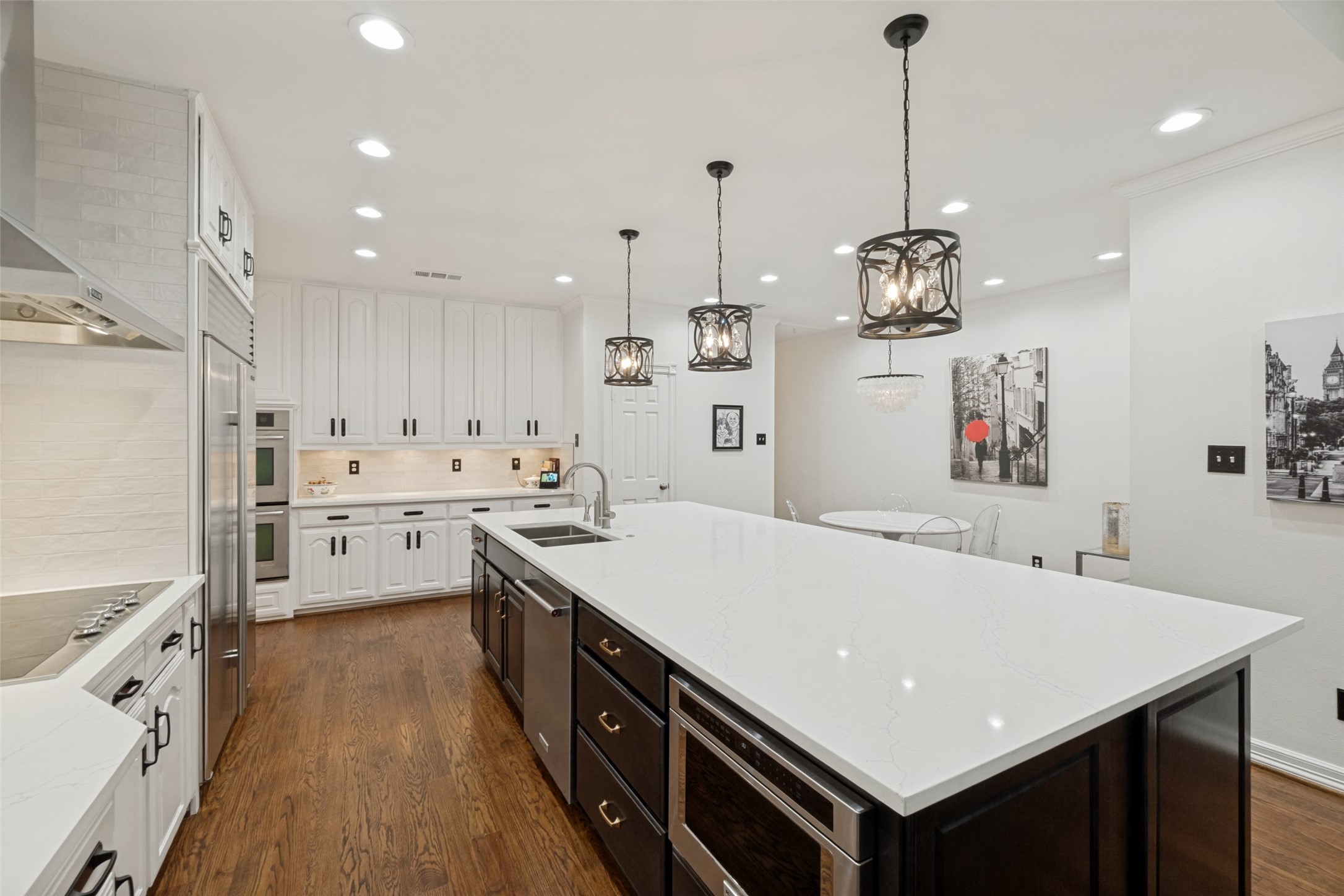 6822 Meadow Road Dallas TX 75230