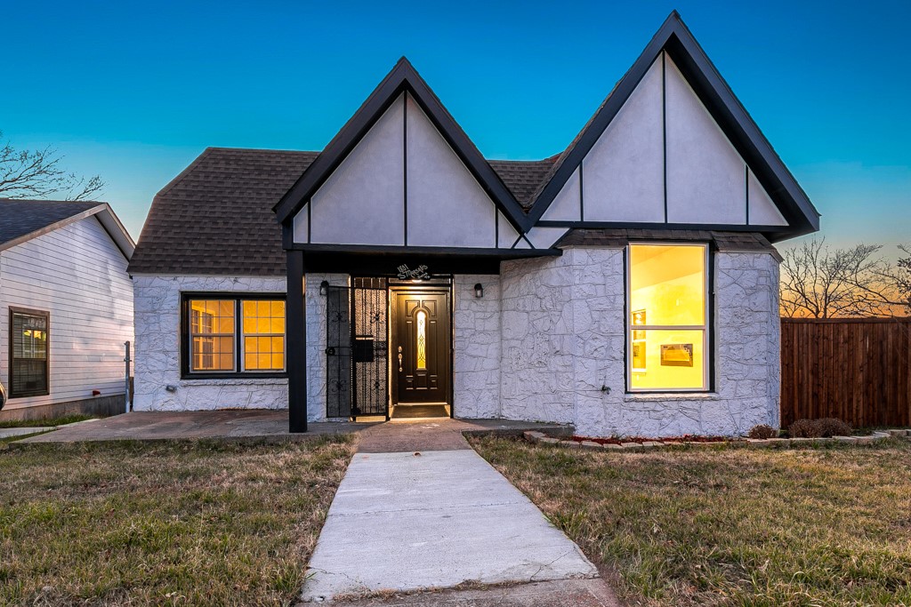 1801 S Marsalis Avenue Dallas TX 75216