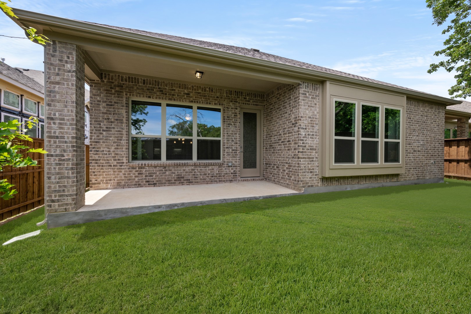 1616 Olympia Avenue Corinth TX 76208