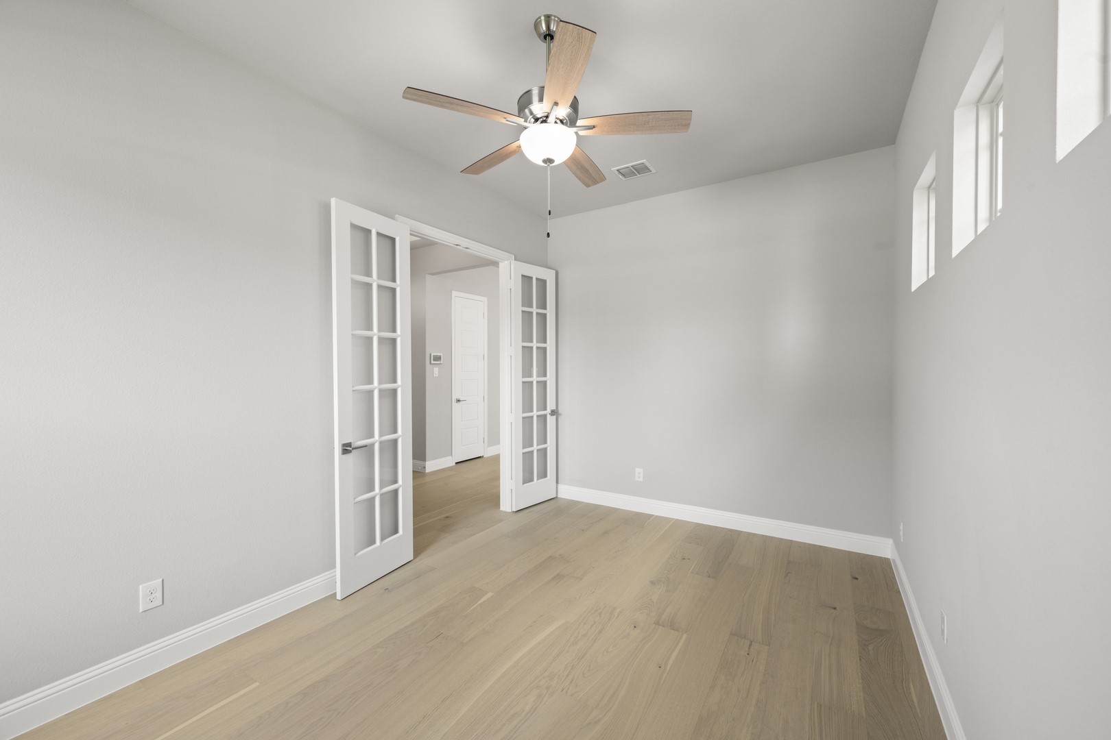 1616 Olympia Avenue Corinth TX 76208