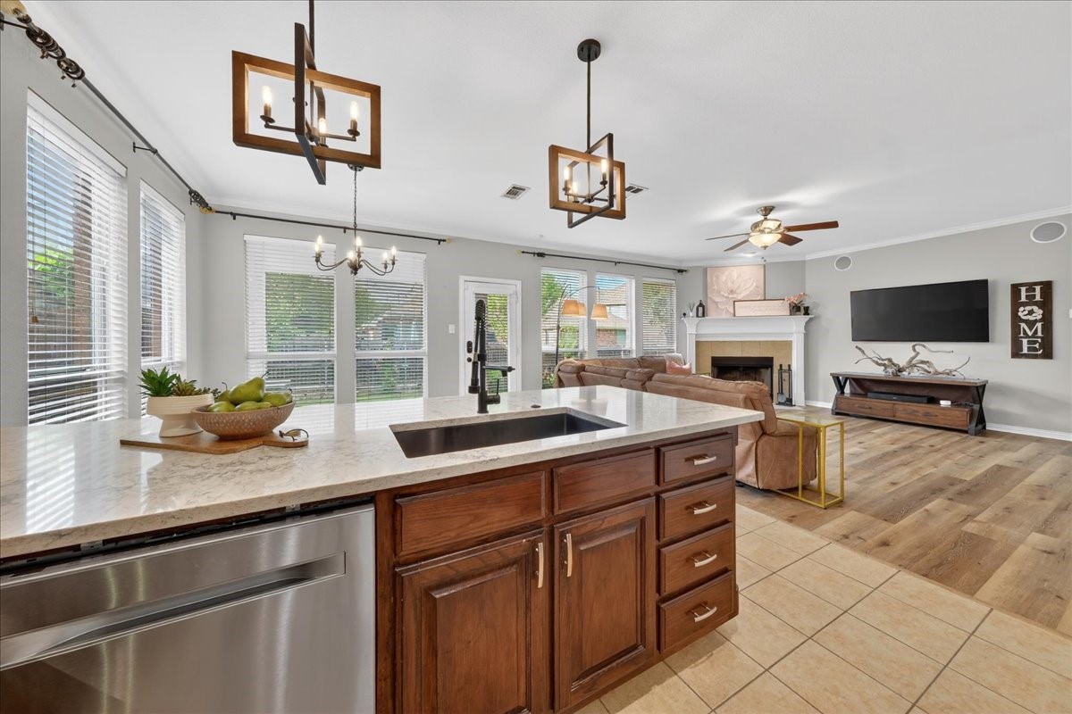 925 Ascension Drive Hurst TX 76053