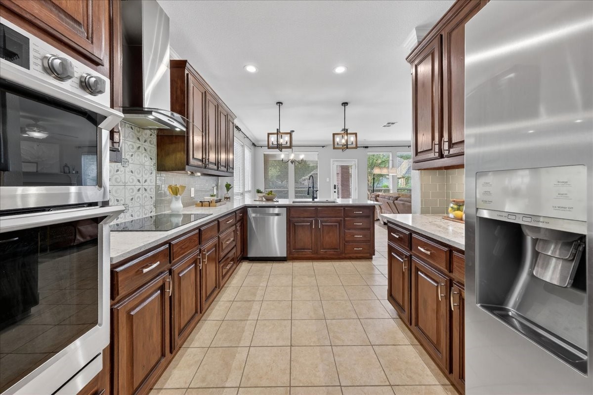 925 Ascension Drive Hurst TX 76053