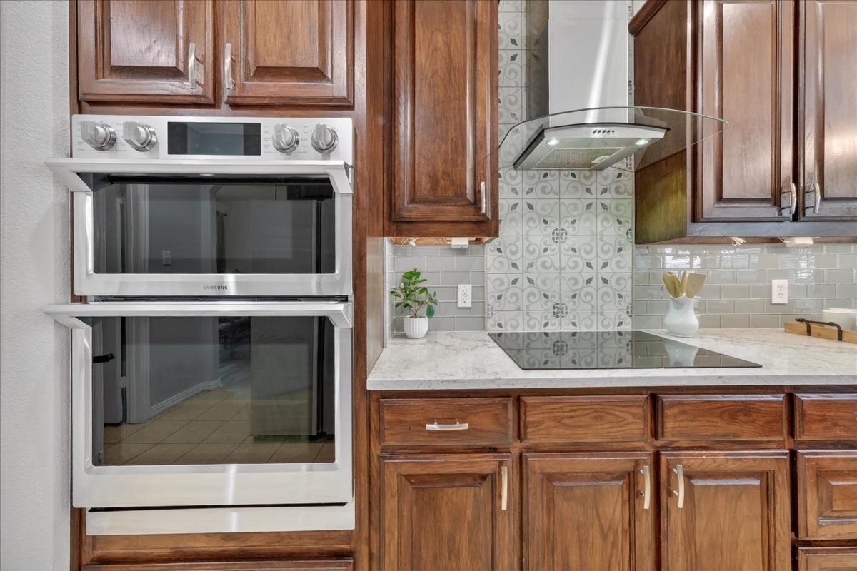 925 Ascension Drive Hurst TX 76053