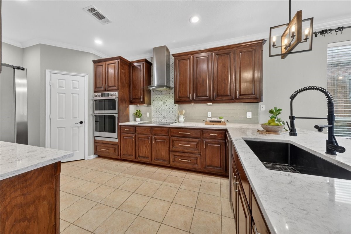 925 Ascension Drive Hurst TX 76053