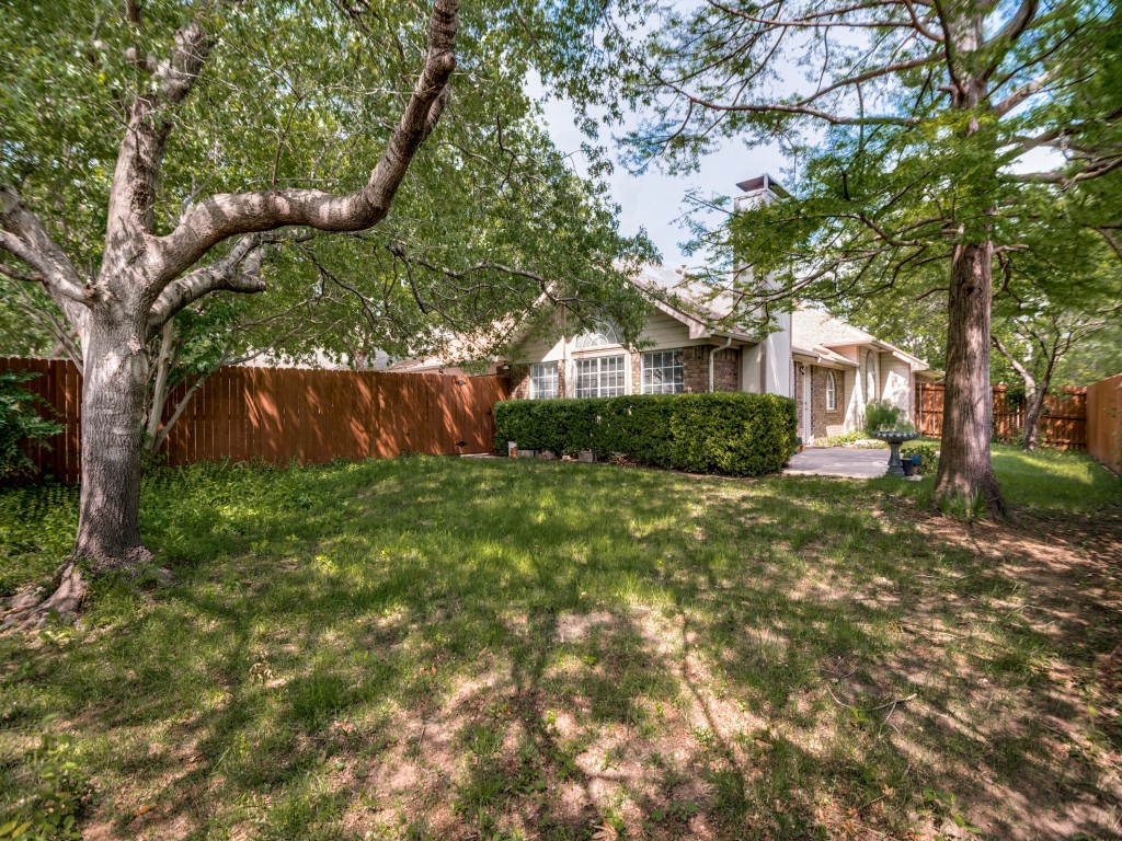 3303 Greenglen Circle Carrollton TX 75007