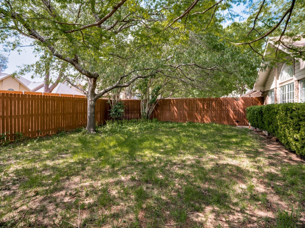 3303 Greenglen Circle Carrollton TX 75007