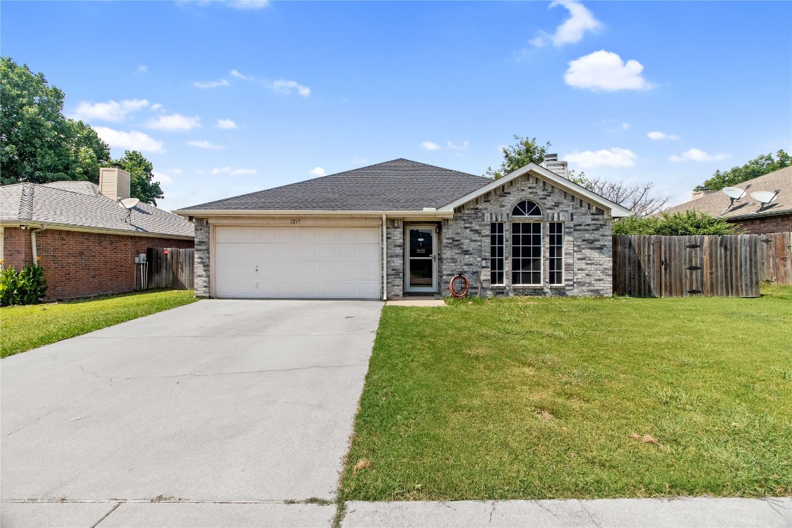 1217 Crooked Creek Court Midlothian TX 76065
