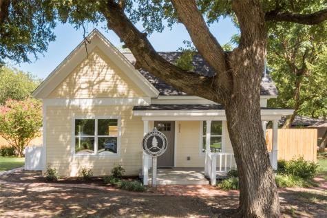 321 Houston Street Cedar Hill TX 75104