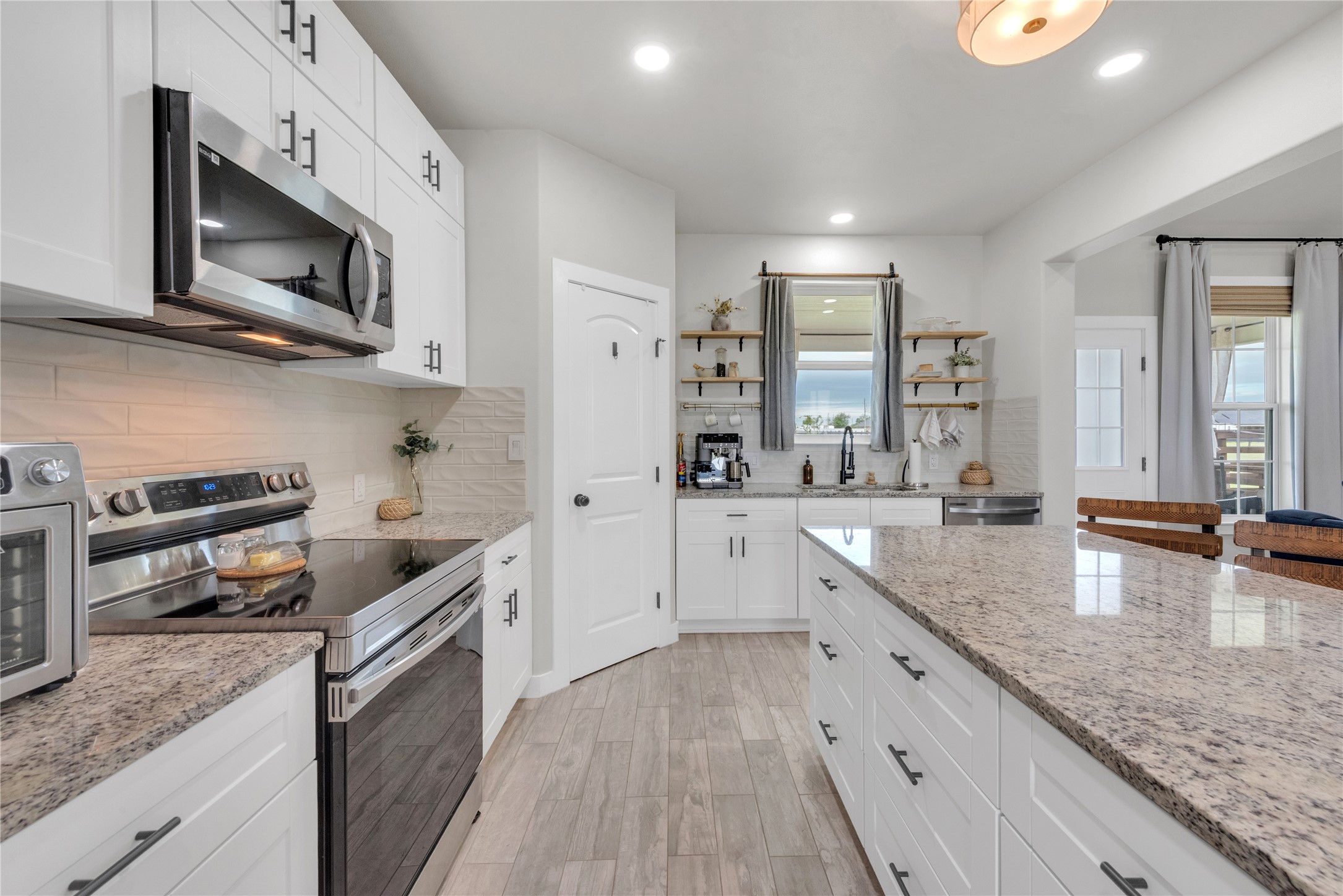 6017 Raspberry Lane Joshua TX 76058