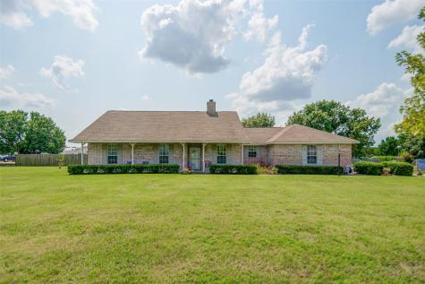 206 Meadowview Circle Van Alstyne TX 75495