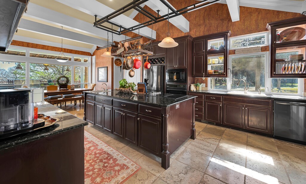 675 Cedar Canyon Road Crawford TX 76638
