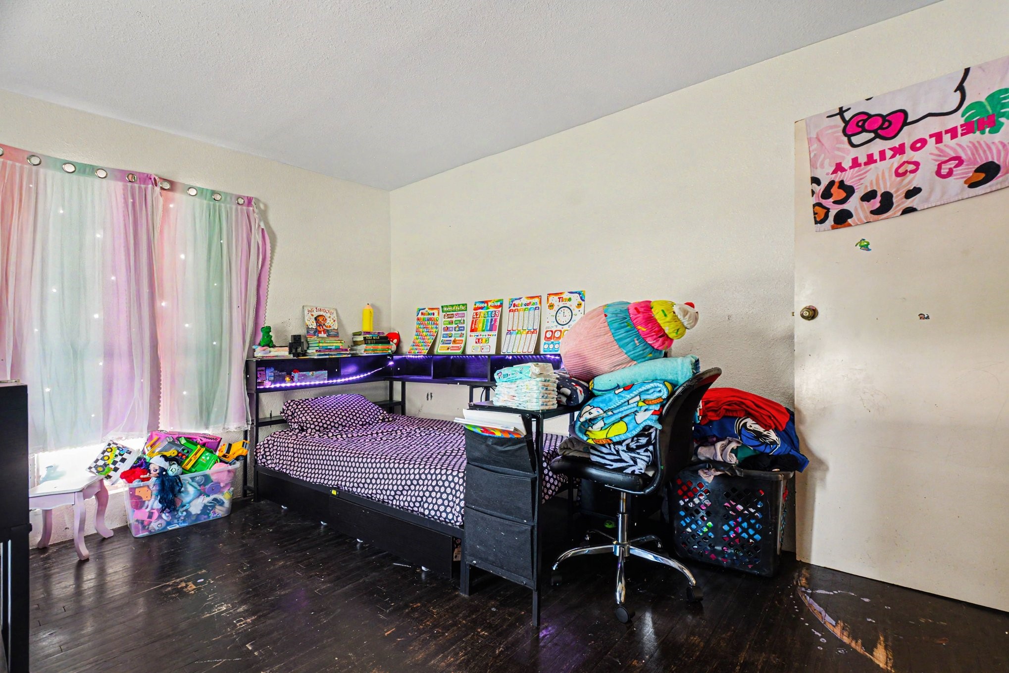 1001 Hillburn Drive Dallas TX 75217