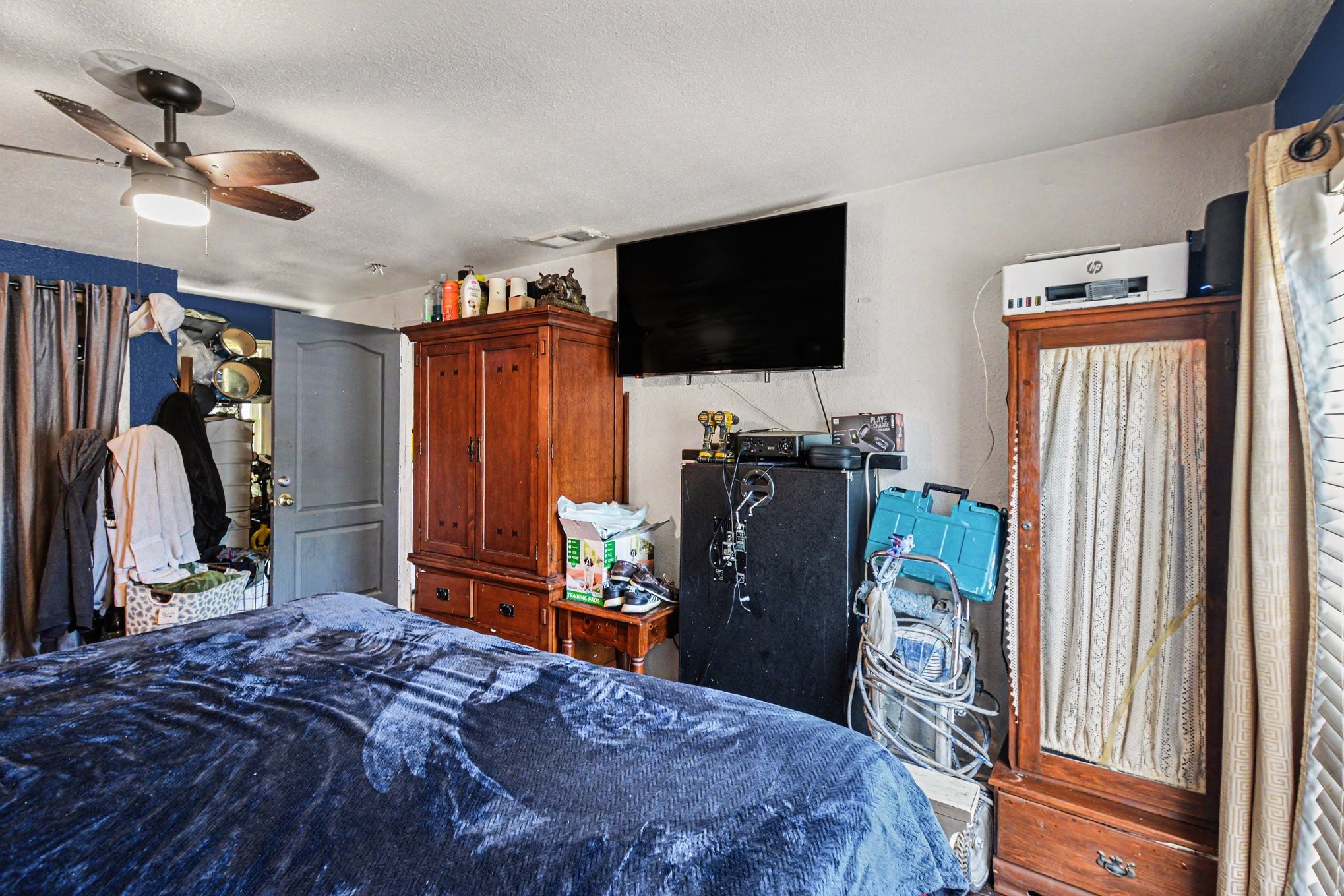 1001 Hillburn Drive Dallas TX 75217