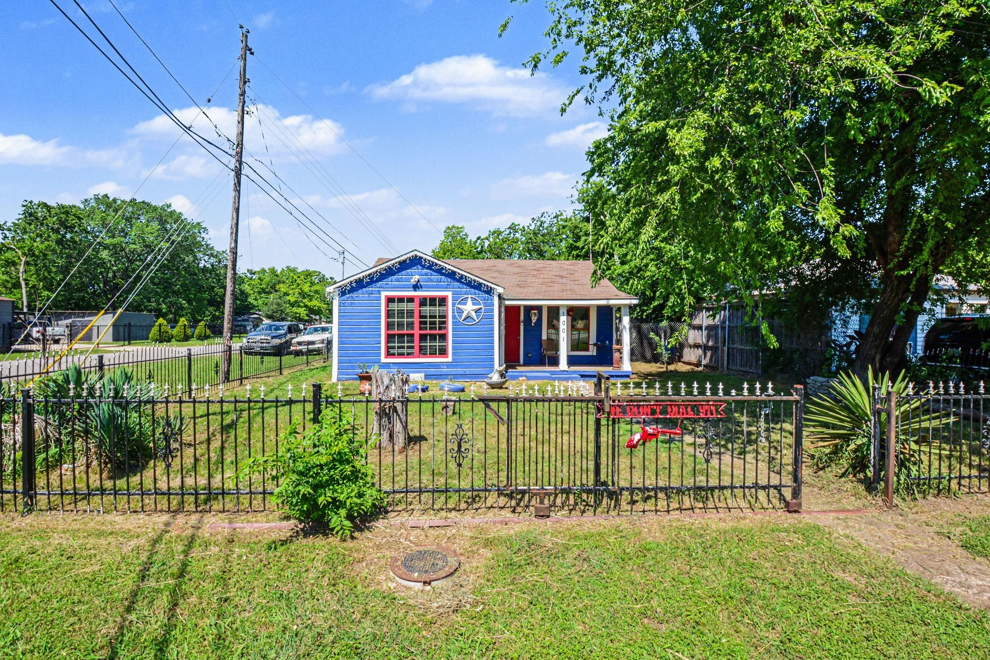 1001 Hillburn Drive Dallas TX 75217