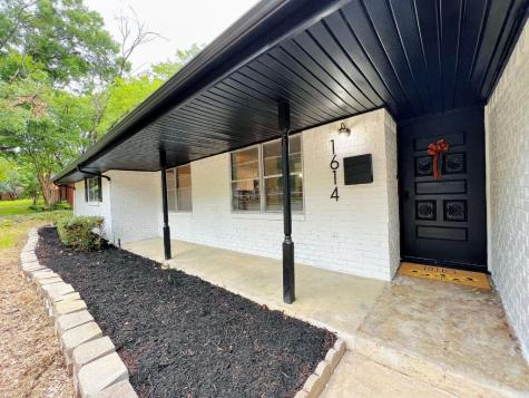 1614 Capetown Drive Grand Prairie TX 75050