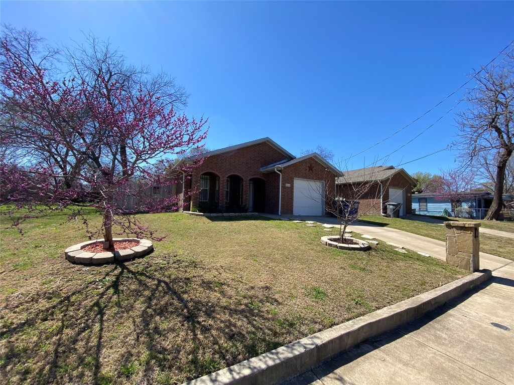 4213 Landrum Avenue Dallas TX 75216