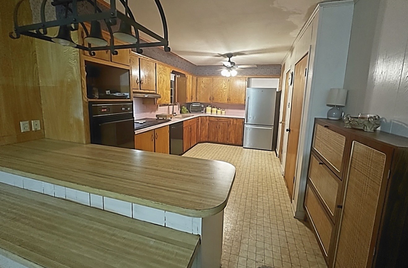 1111 N Reynolds Throckmorton TX 76483