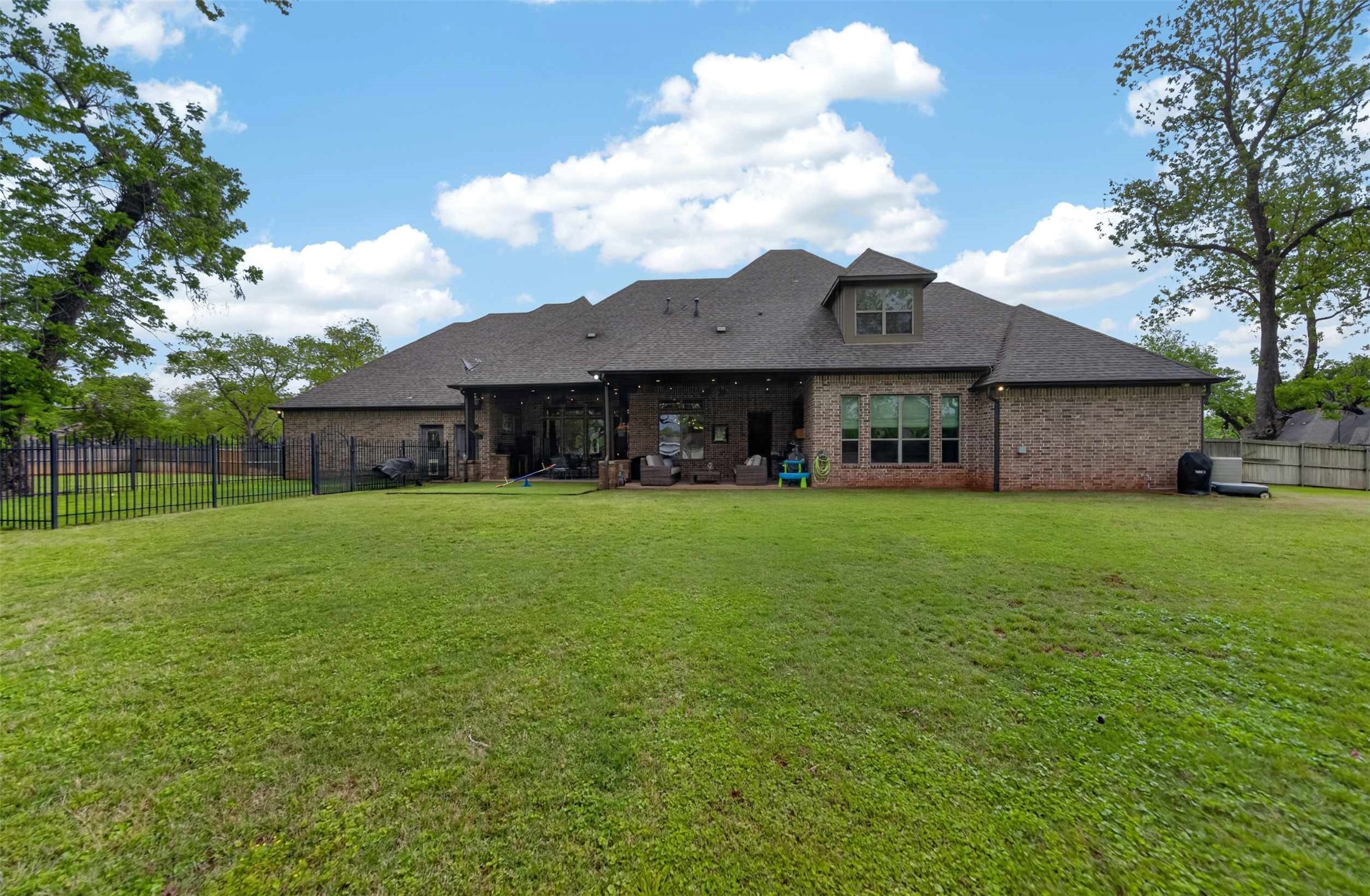 314 Hines Crossing Bullard TX 75757