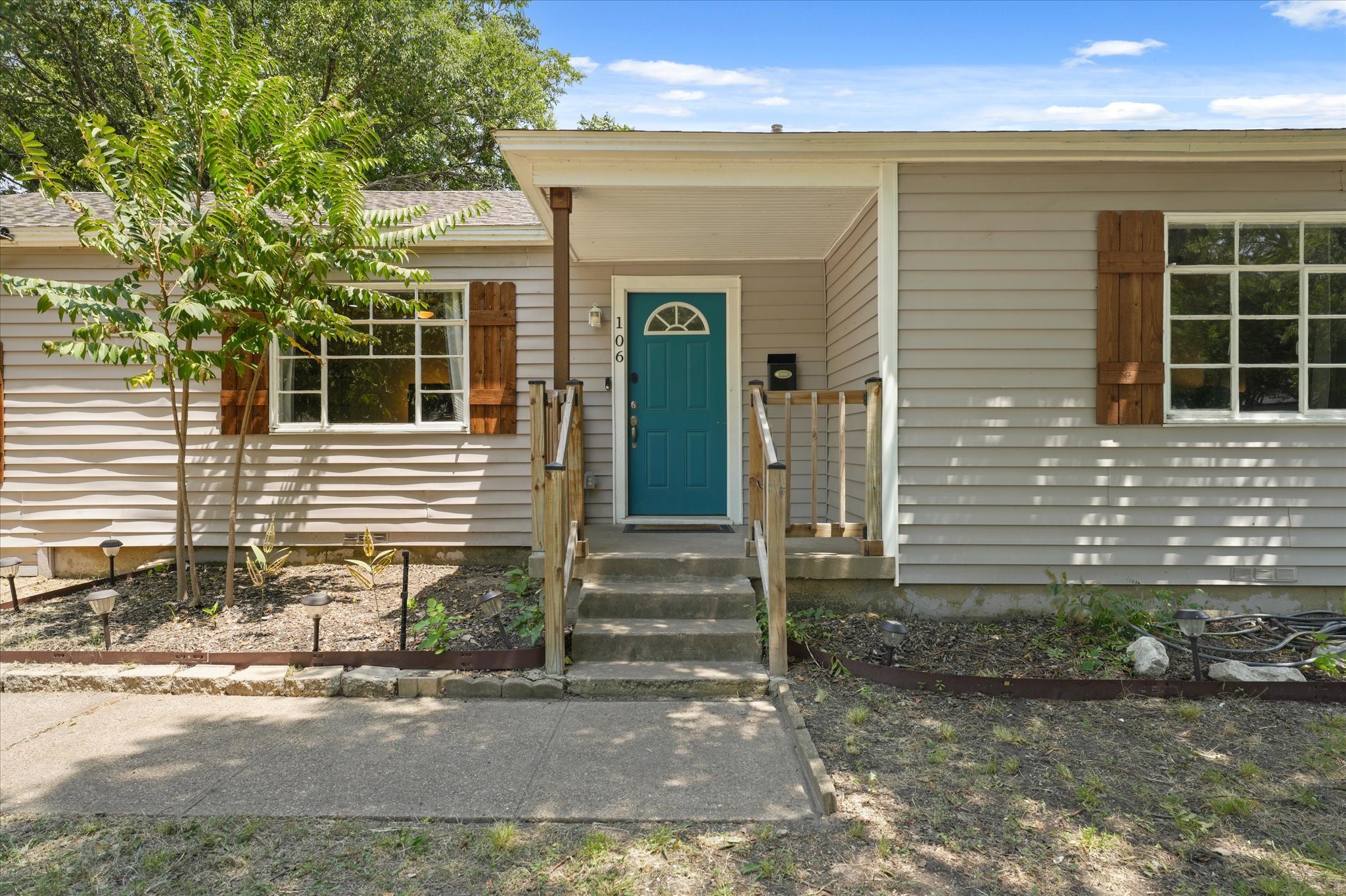 106 Nichols Street Irving TX 75060