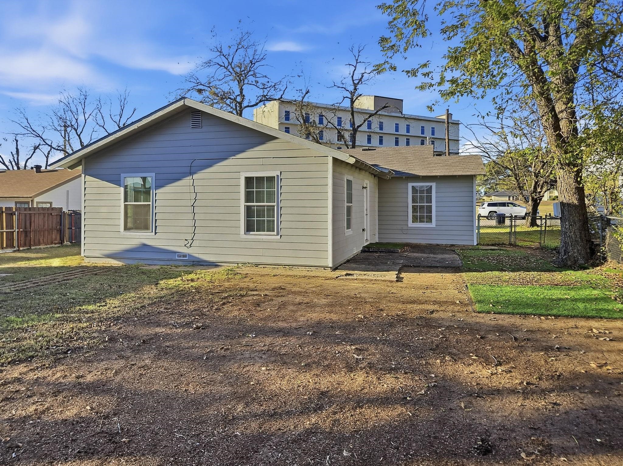 110 Ramsey Avenue Cleburne TX 76031