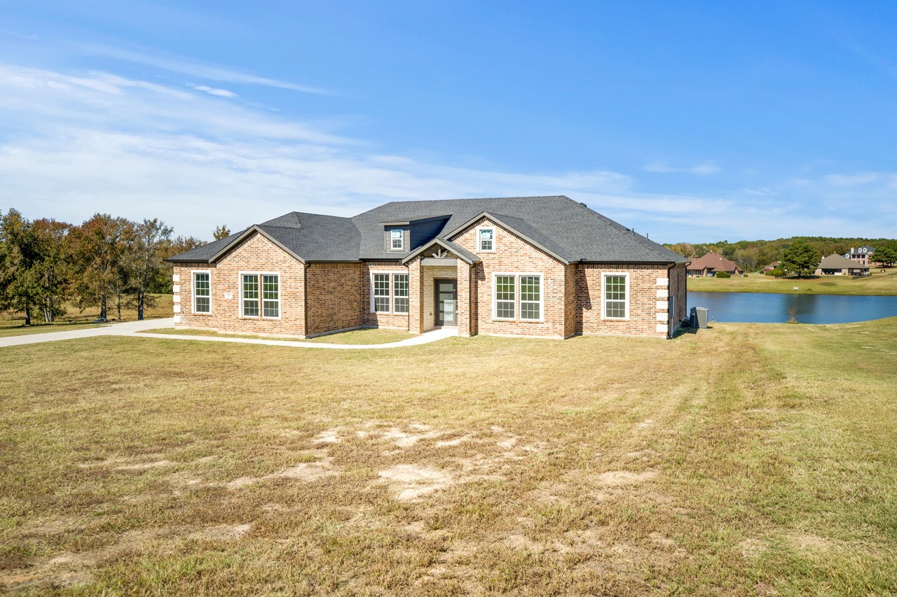 23690 Champion Drive Lindale TX 75771