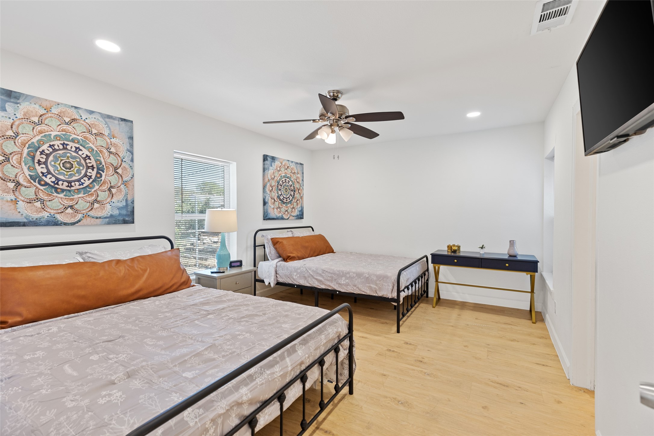 2327 Langdon Avenue Dallas TX 75235