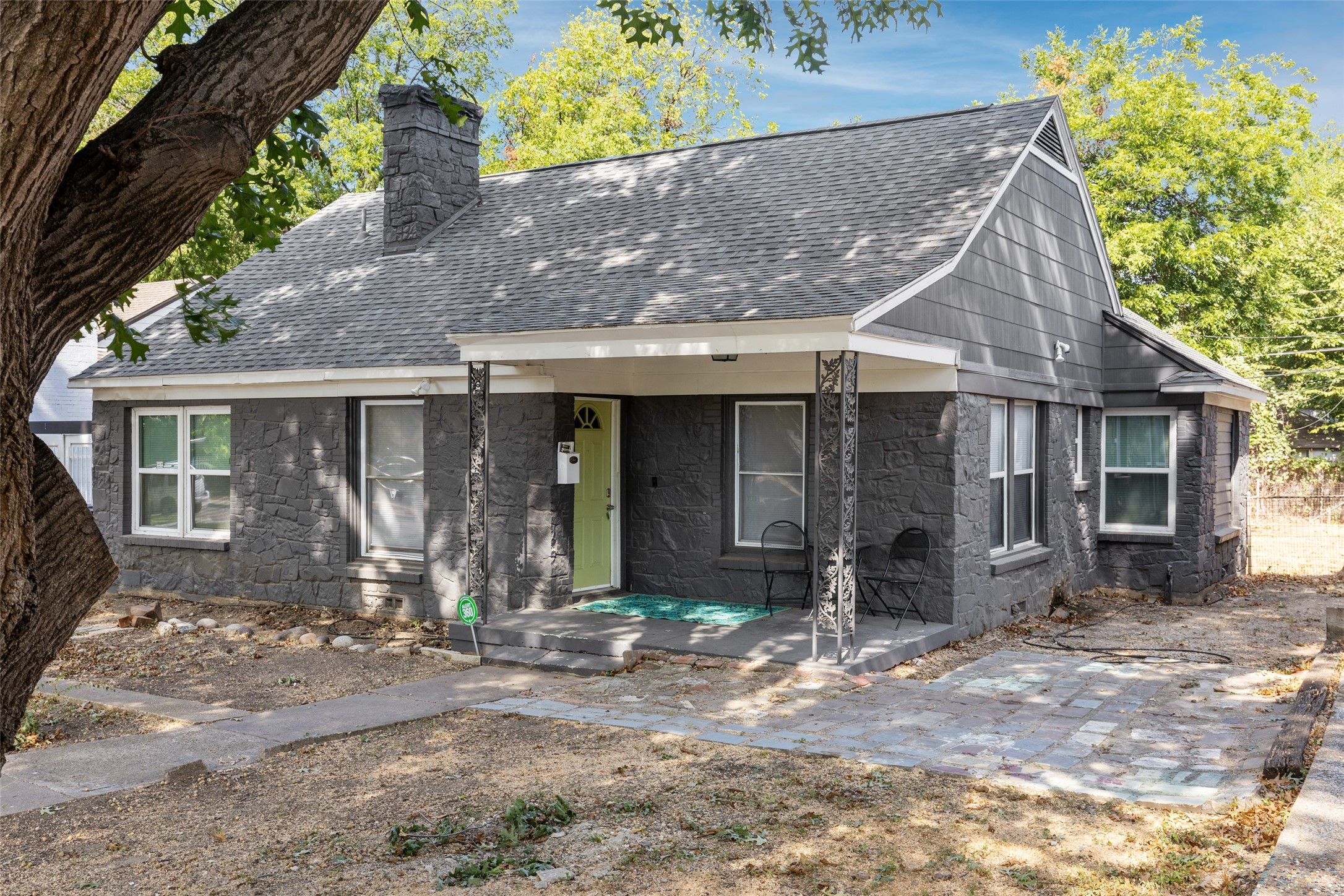2327 Langdon Avenue Dallas TX 75235