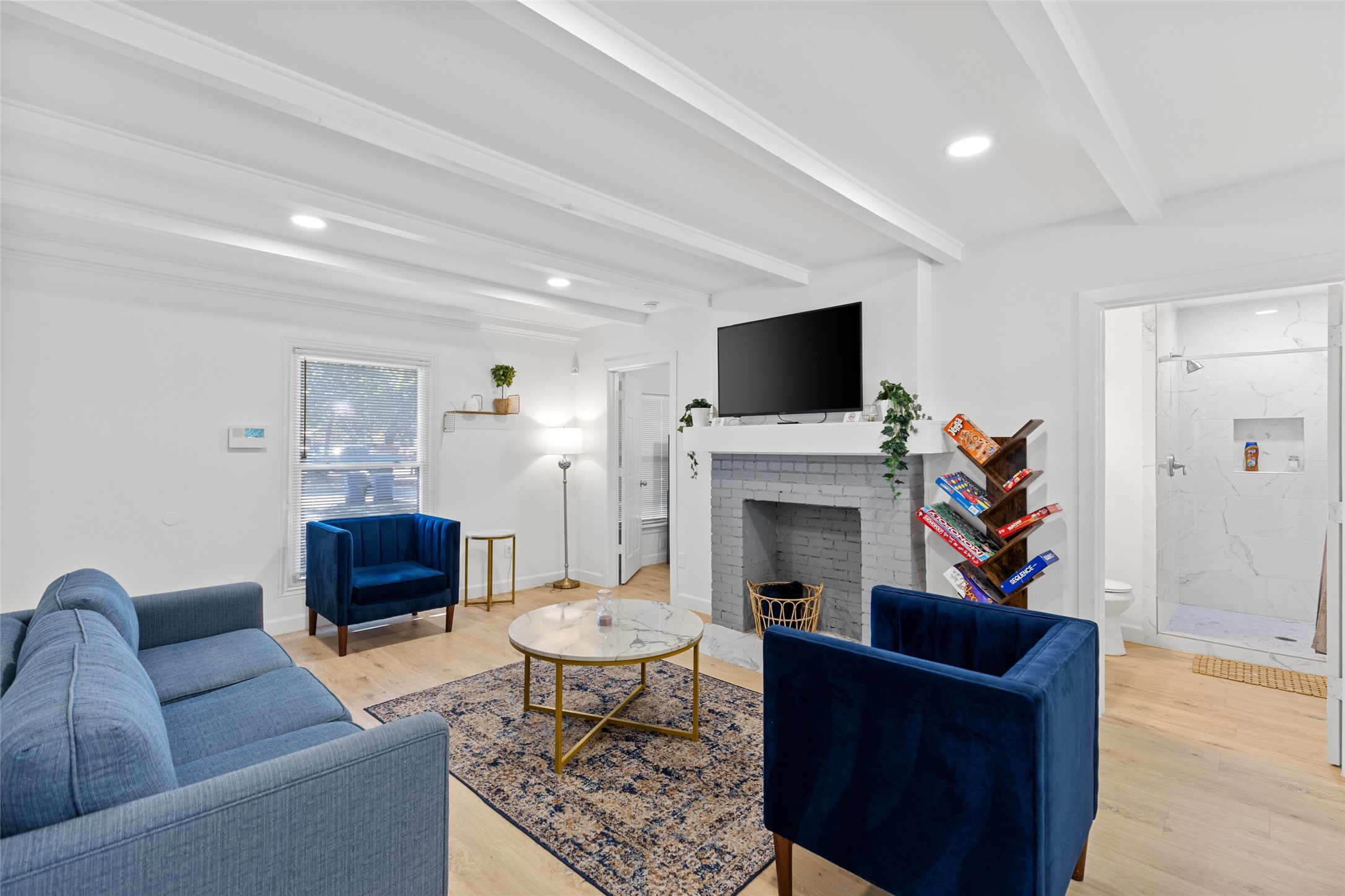 2327 Langdon Avenue Dallas TX 75235