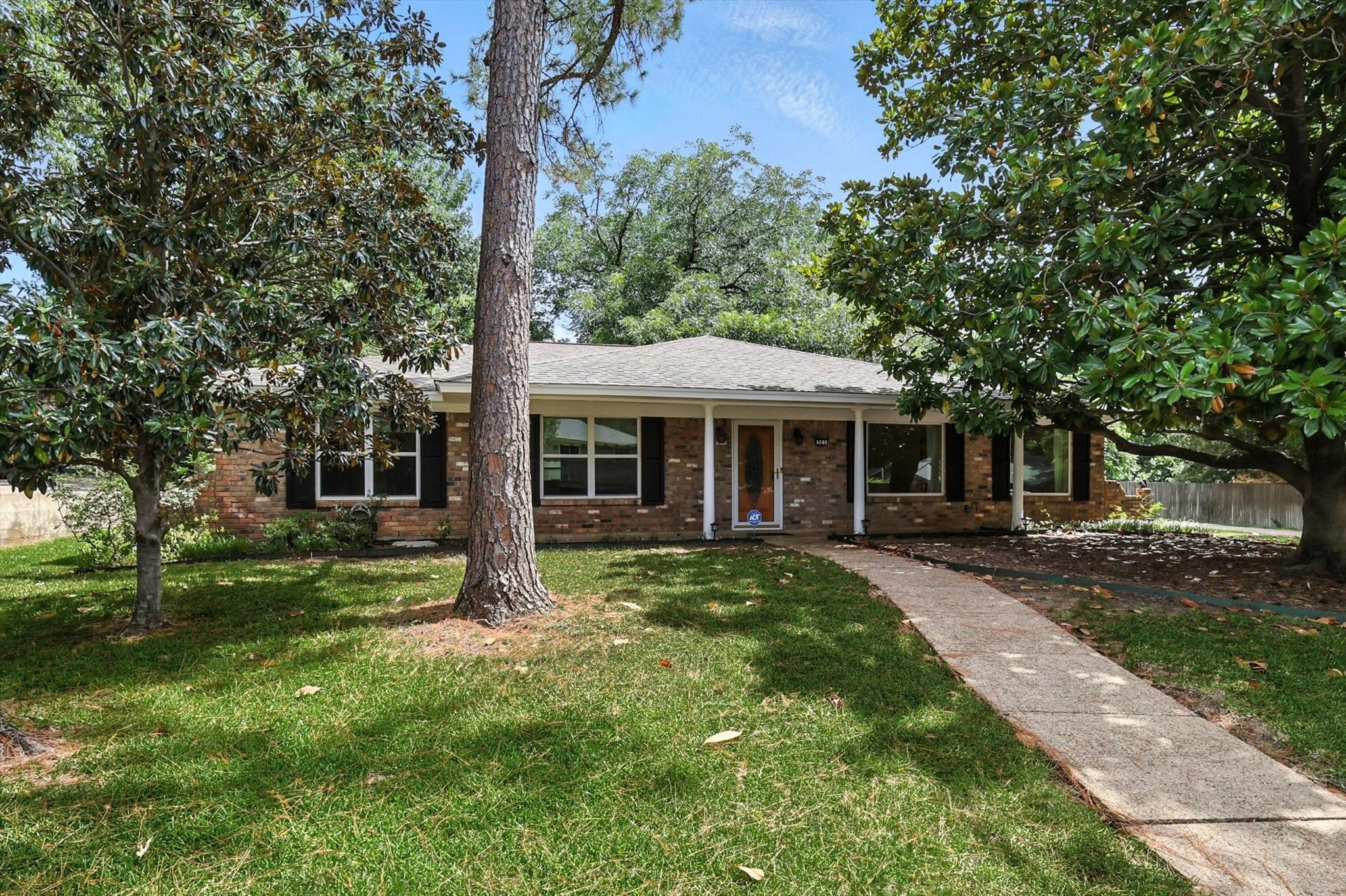 503 Summit Ridge Drive Euless TX 76039