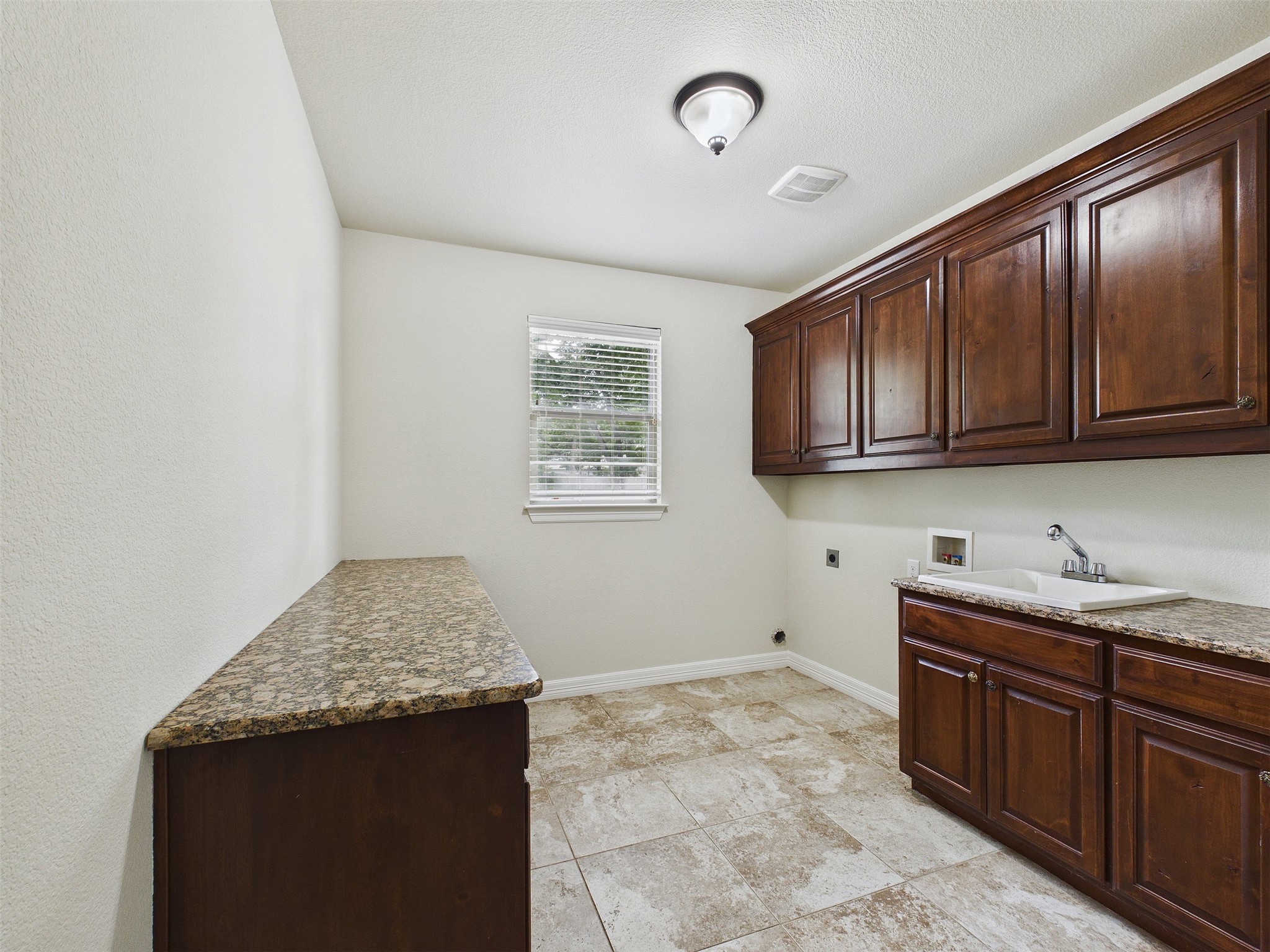 2229 Moonlight Bay Flower Mound TX 75022
