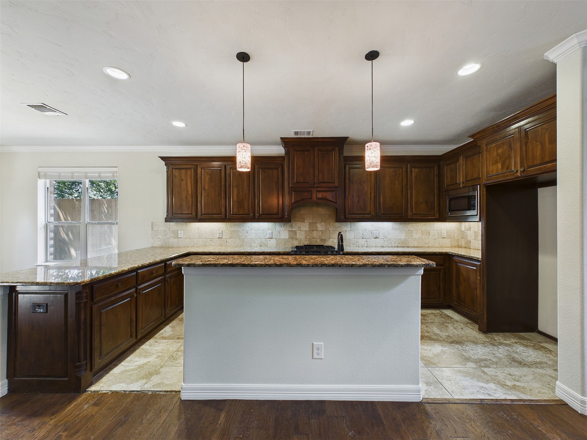 2229 Moonlight Bay Flower Mound TX 75022