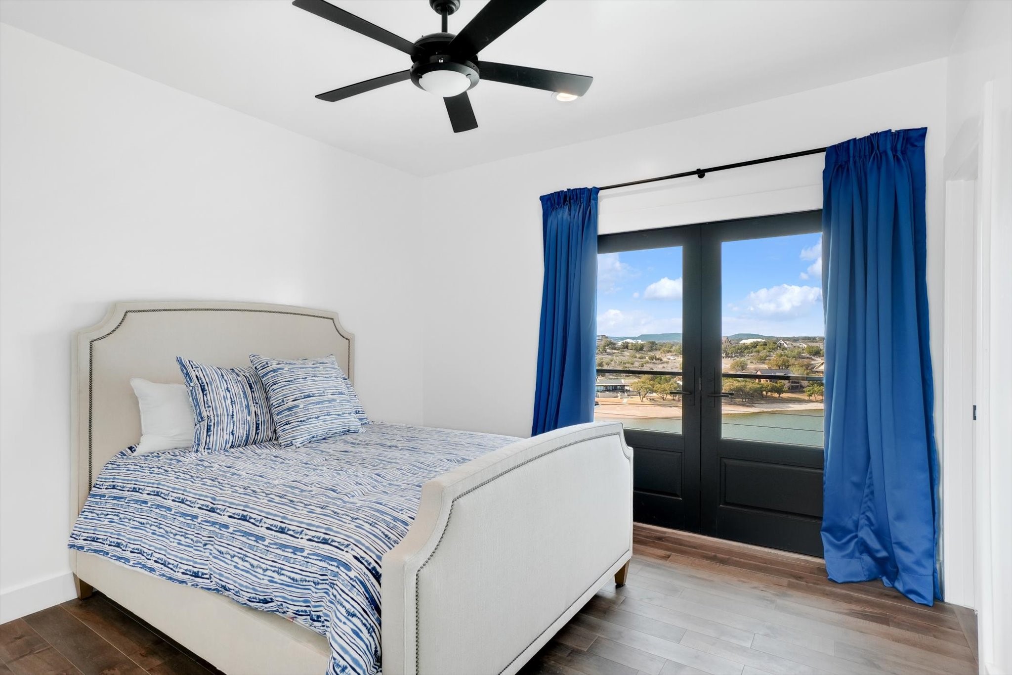 7077 W Hells Gate Drive Strawn TX 76475