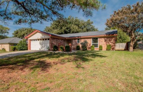 8509 Brookview Drive North Richland Hills TX 76182