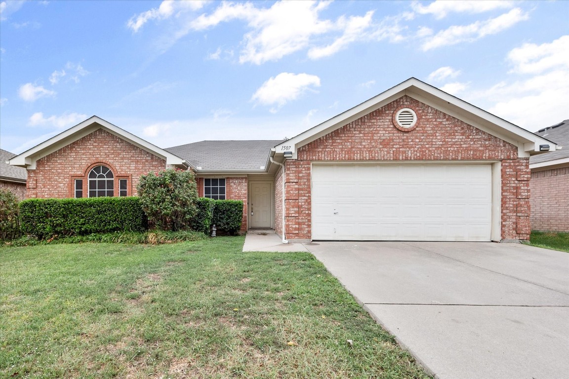 1507 Coastline Lane Mansfield TX 76063