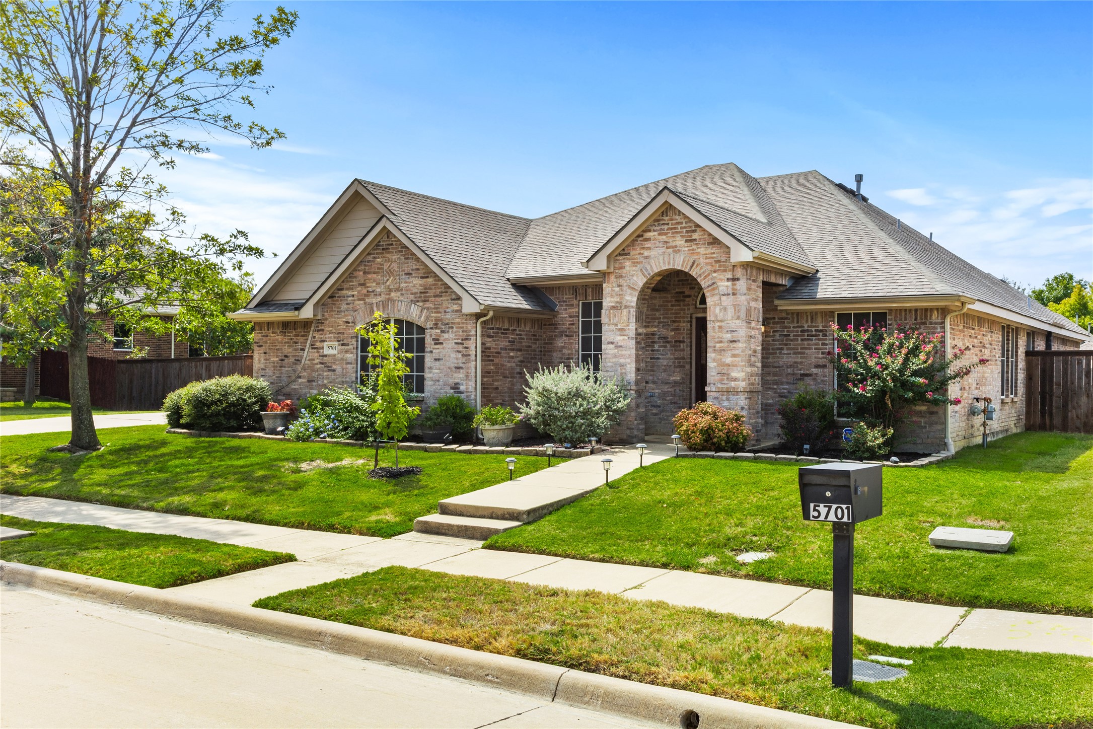 5701 Valhalla Drive North Richland Hills TX 76180