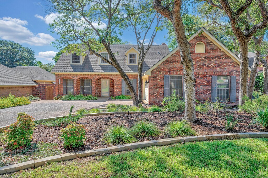 98 Sugar Creek Place Woodway TX 76712
