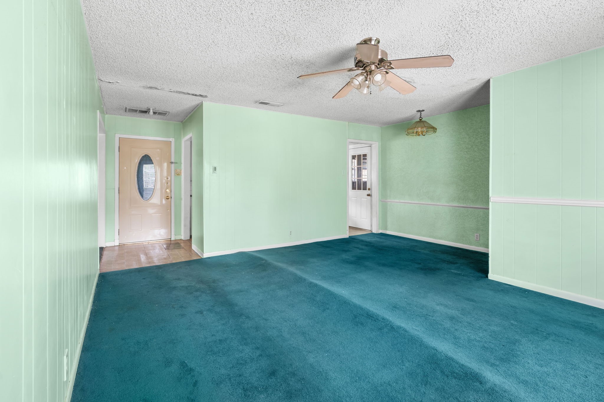 813 Truman Street Arlington TX 76011