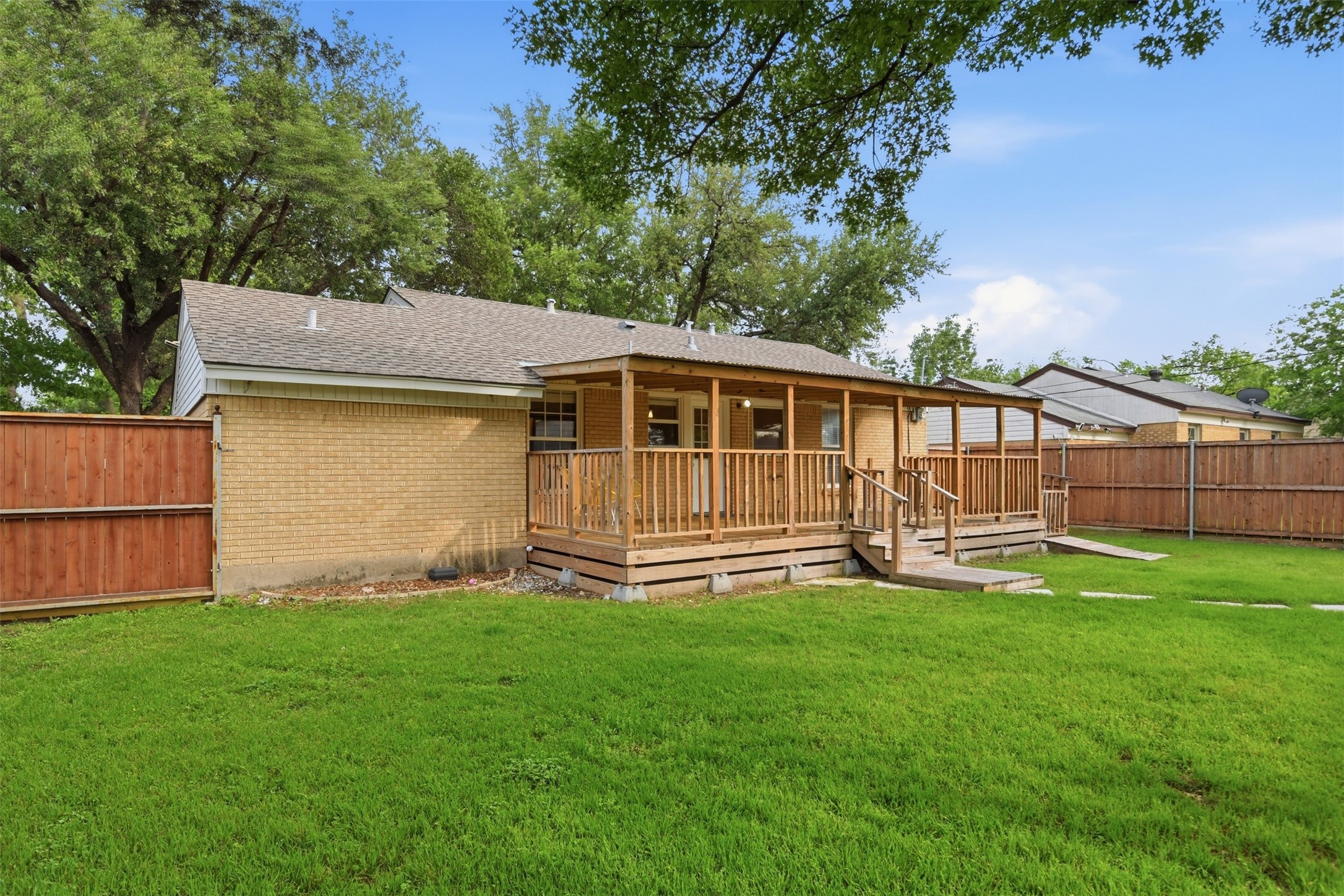 10421 Wood Dale Drive Dallas TX 75228