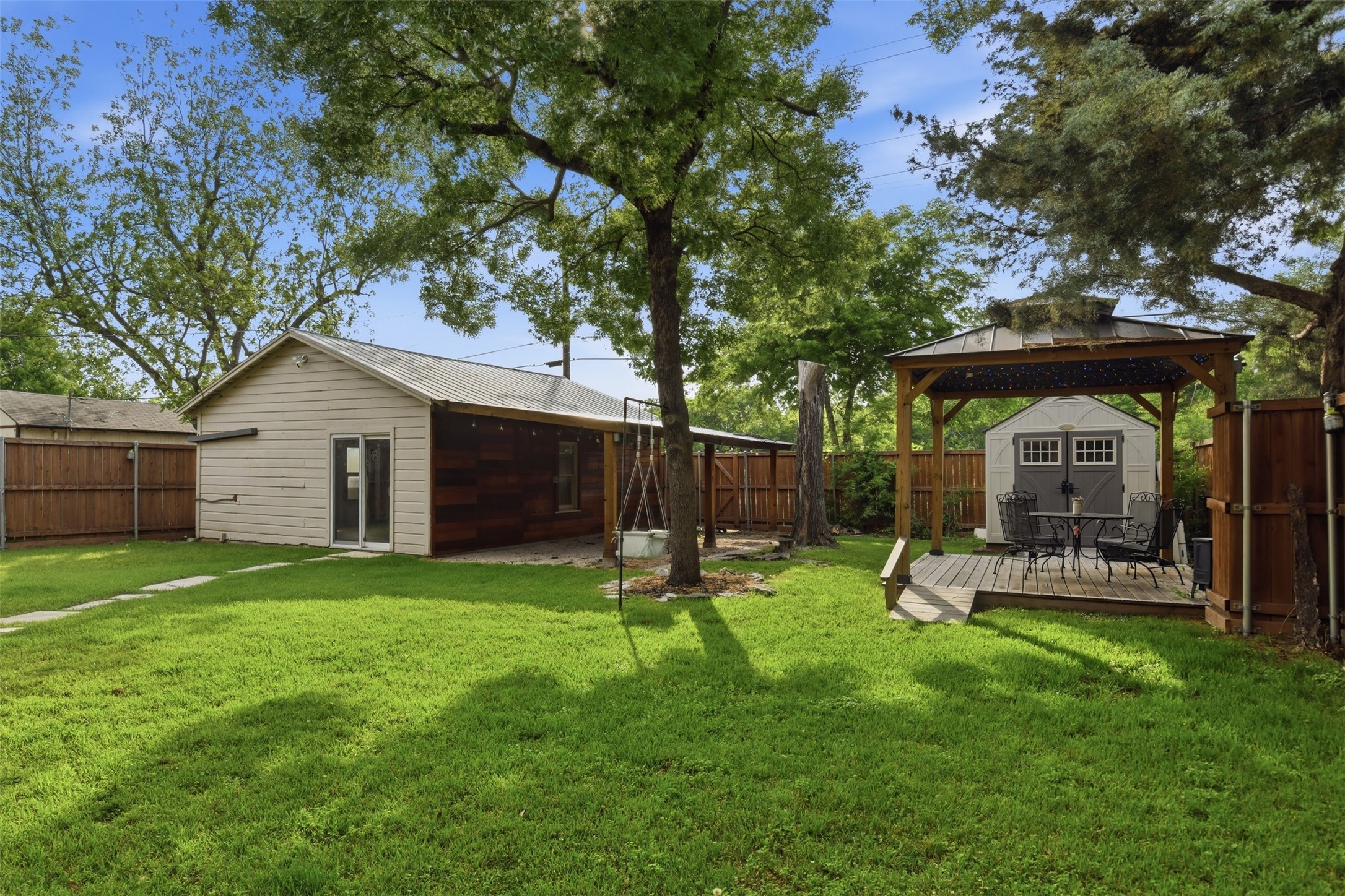 10421 Wood Dale Drive Dallas TX 75228